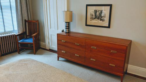 Bedroom-dresser