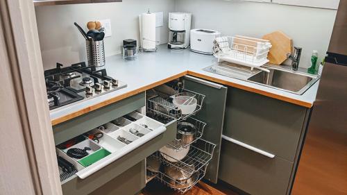 Kitchen Preparation & Serving